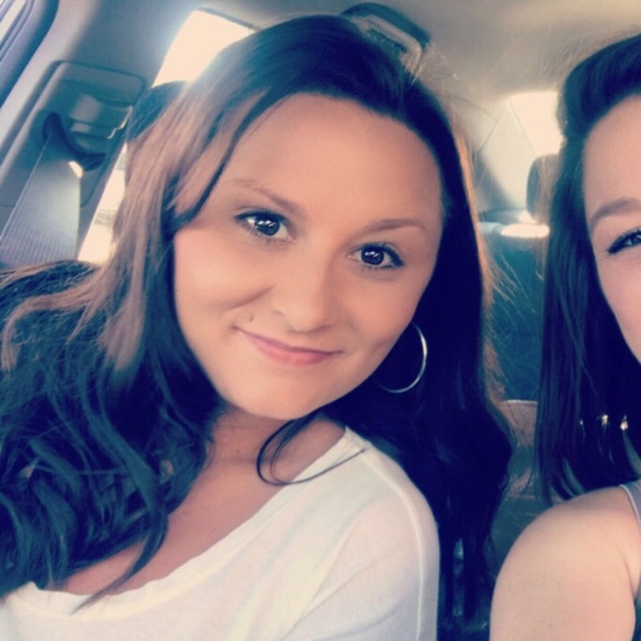 Meet your Posher, Katina - Picture 2 of 8